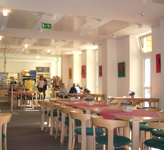 kkh-cafe.jpg